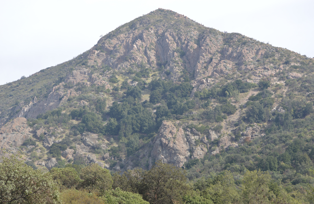 1. Cerro Manquehue