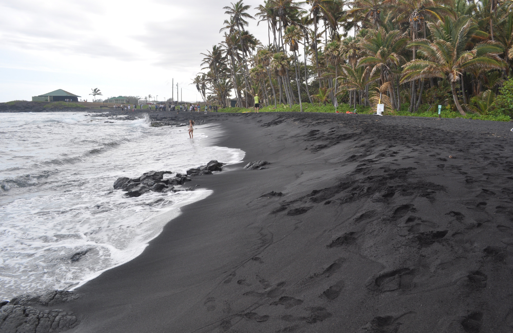 7. Pololū Valley Awini Trail (Big Island)